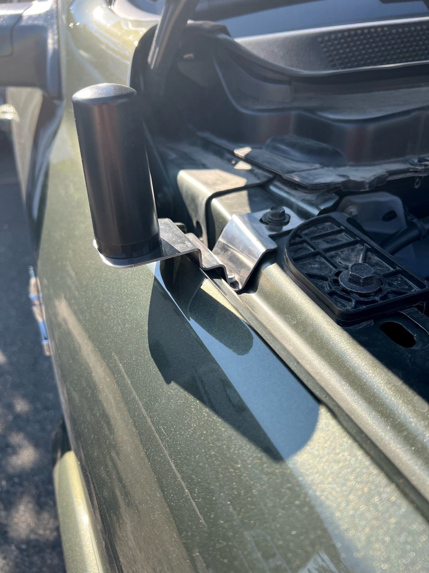 Dodge Ram Antenna Bracket 2019-2022 HD Alberta Radio Supply