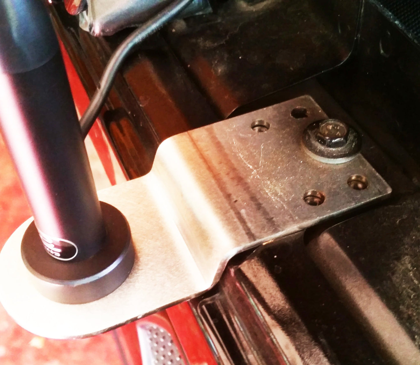 Jeep Wrangler JL/JT 2018 - 2023 Antenna Mounting Bracket + NMO Coax Cable Option Alberta Radio Supply