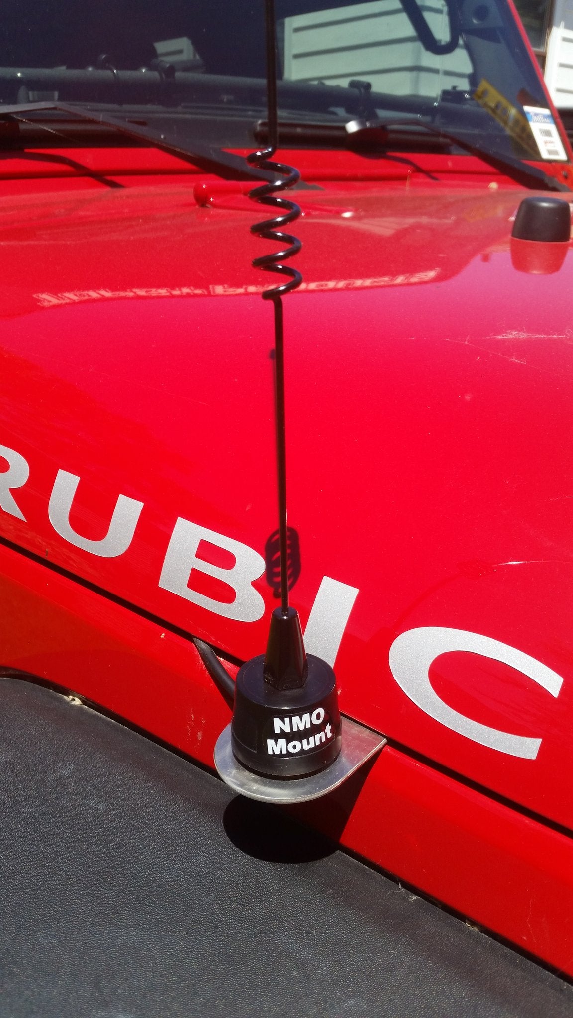 Jeep Wrangler JL/JT 2018 - 2023 Antenna Mounting Bracket + NMO Coax Cable Option Alberta Radio Supply