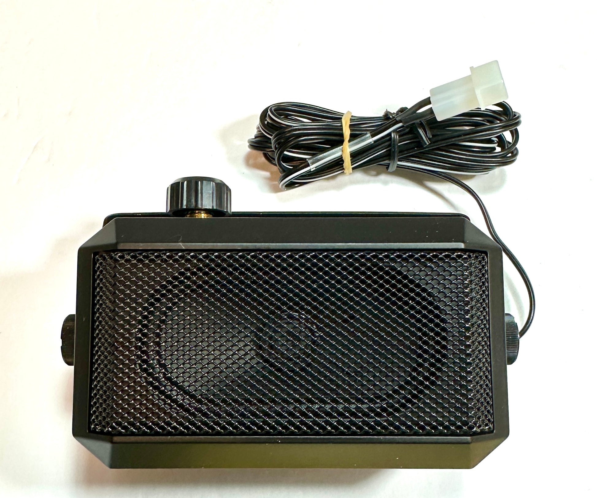 External speaker with Motorola 2 pin plug and volume control